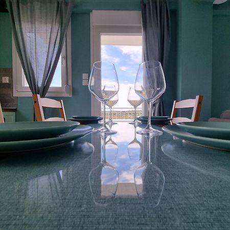 Tararas Apartments Nea Michaniona Værelse billede